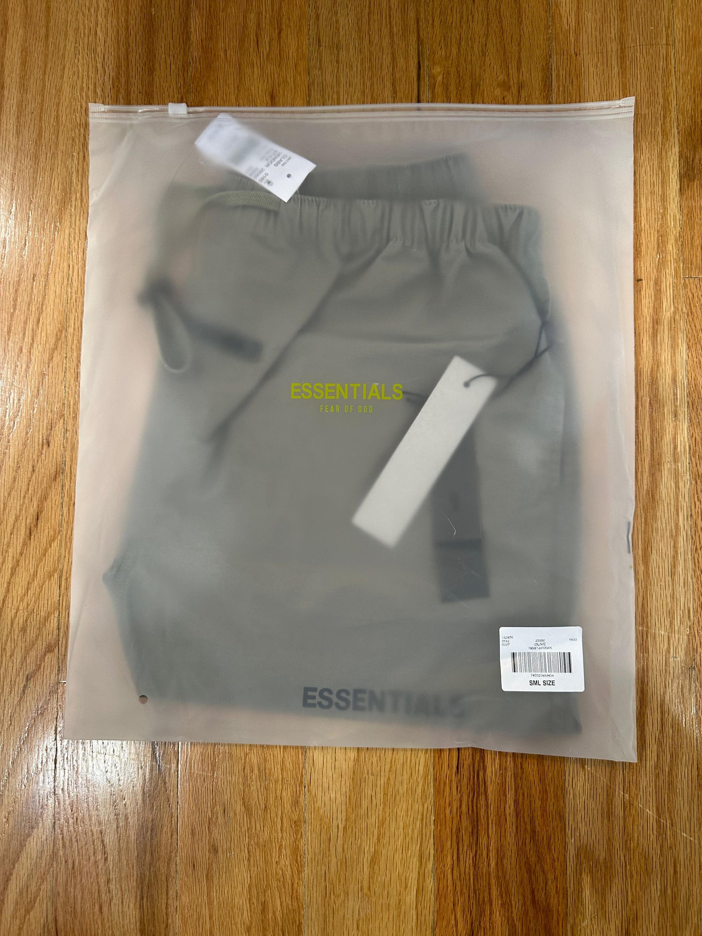 Olive FOG Essentials Sports Shorts Reflective