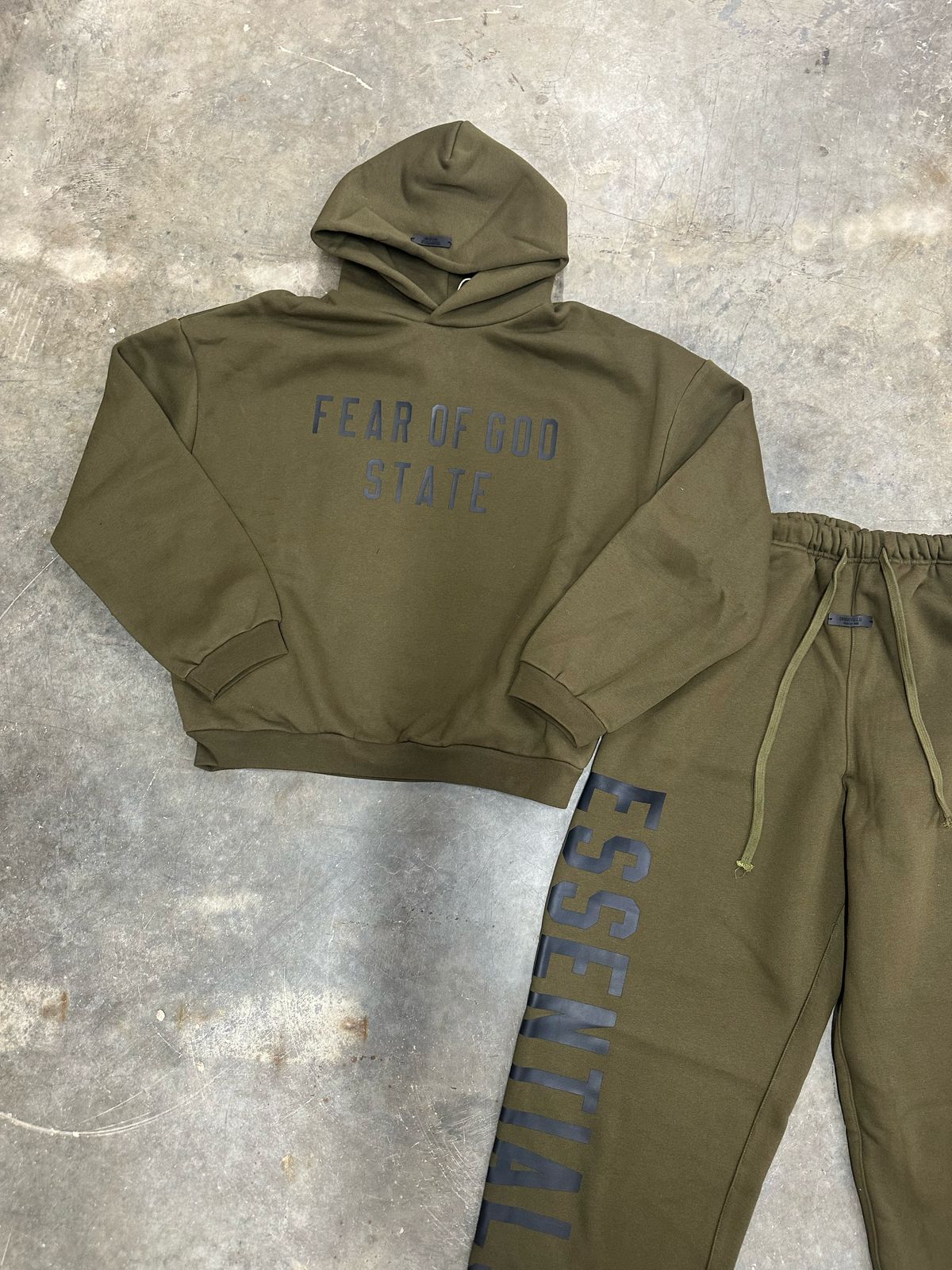 Fear of God State Essentials Sweat Suit - Army Green Black Print